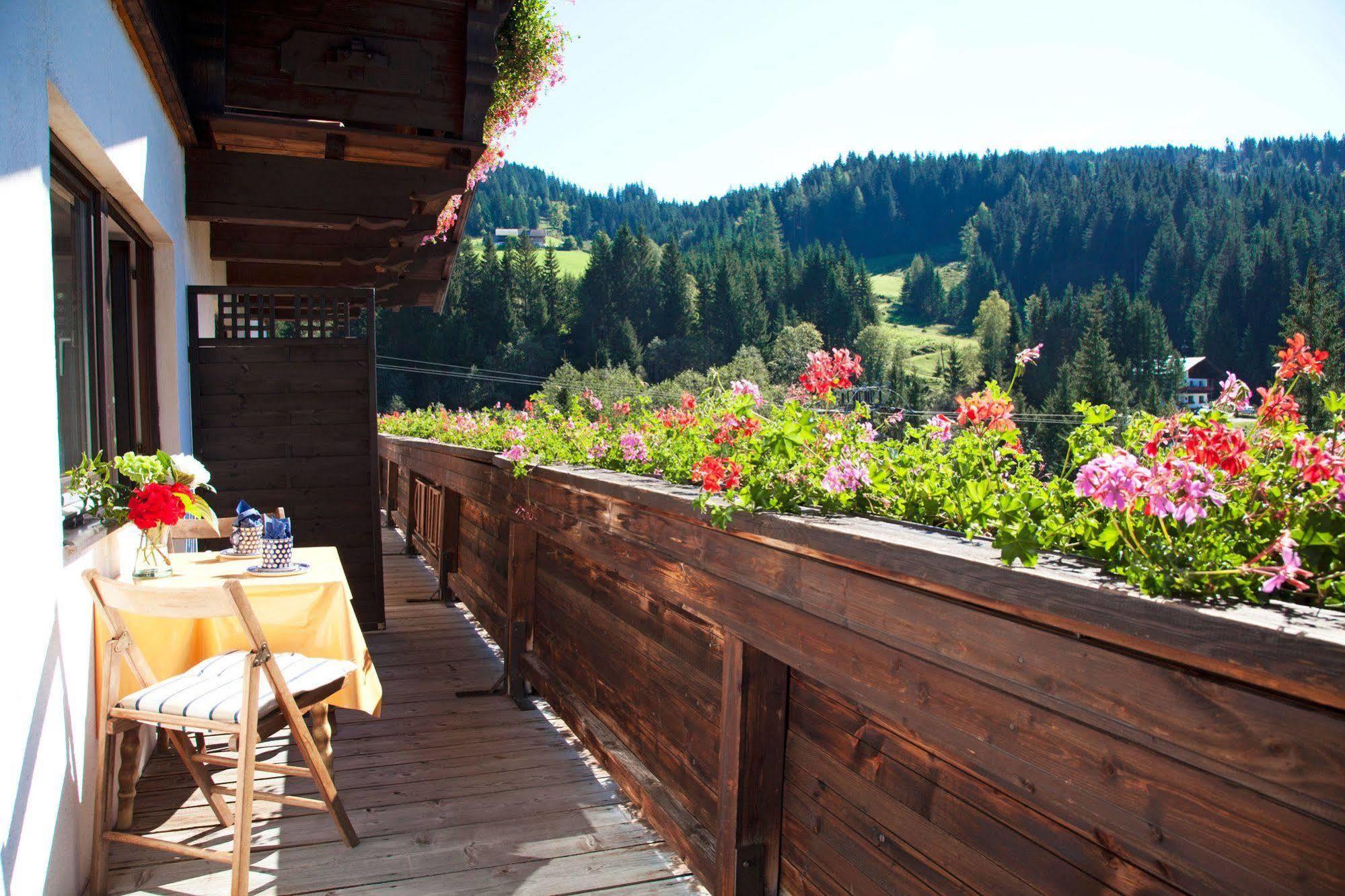 B&B Landhaus Vierthaler Filzmoos Exterior foto